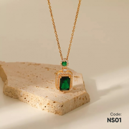 18k Gold Plated Green Pendant Necklace - NS01